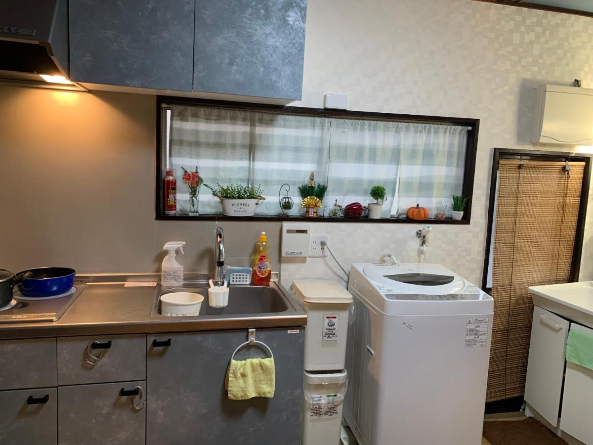 Suzuki1 In Apartamento Tokio